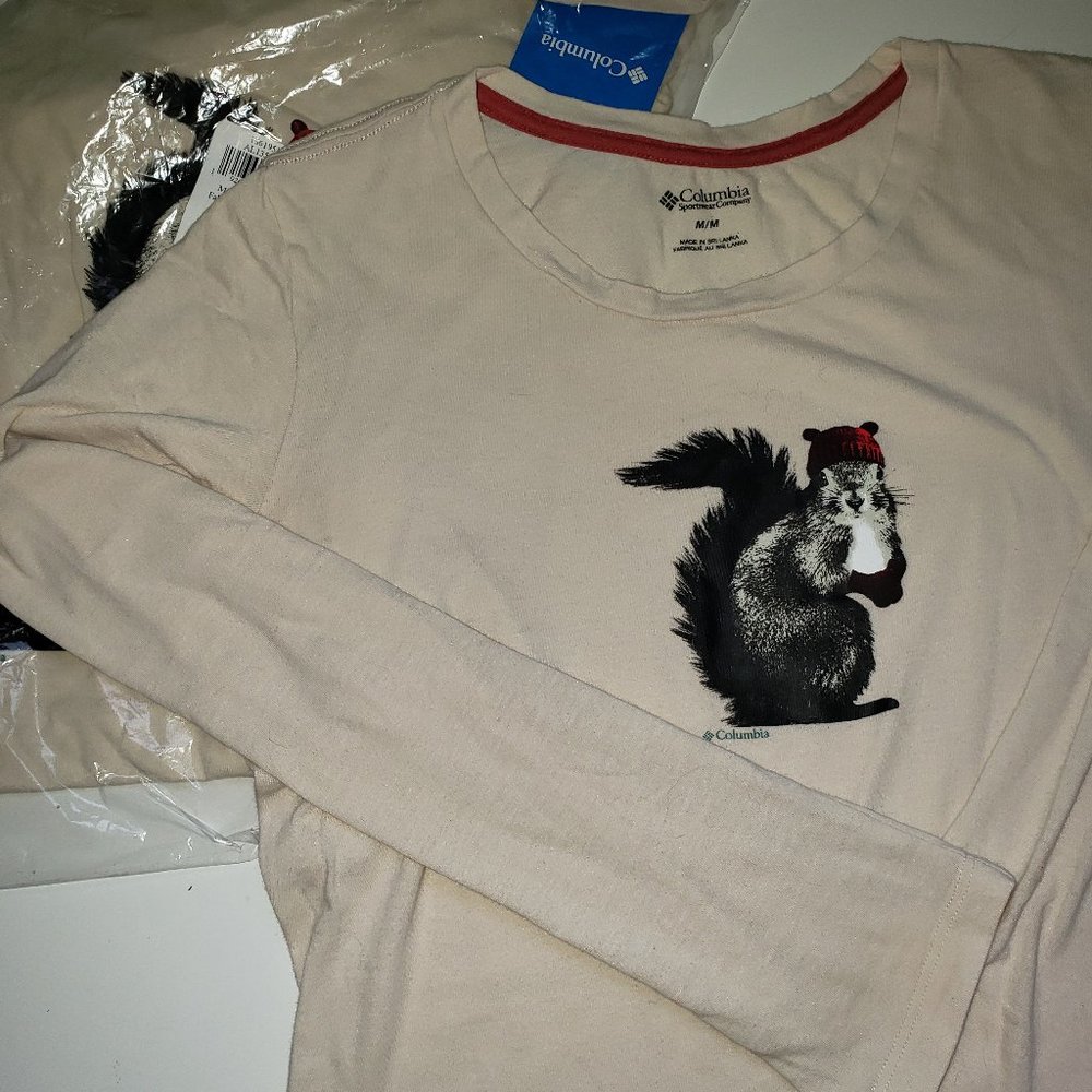 NWT Columbia Long Sleeved Shirt with hat/mittens Squirrel size S